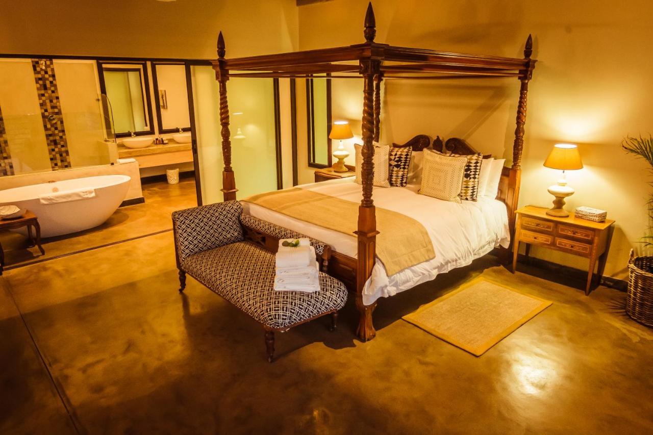 Bushveld Terrace Safari Hotel, Lodge & Spa Пхалаборва Экстерьер фото