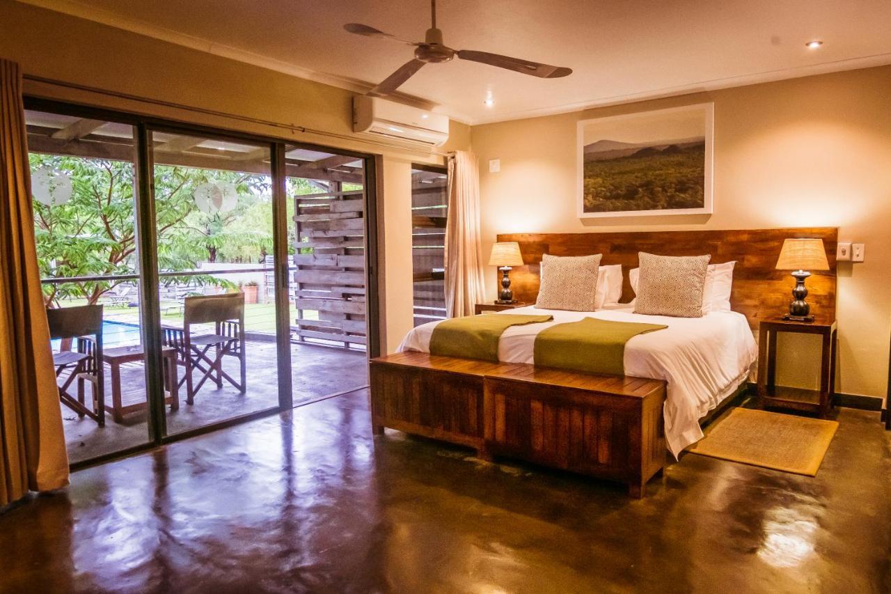 Bushveld Terrace Safari Hotel, Lodge & Spa Пхалаборва Экстерьер фото