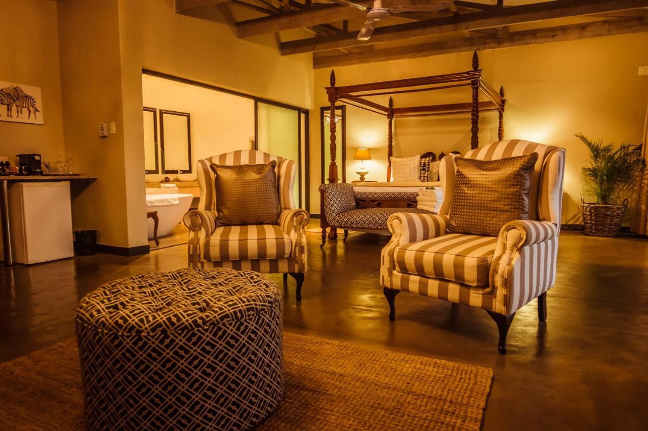 Bushveld Terrace Safari Hotel, Lodge & Spa Пхалаборва Экстерьер фото