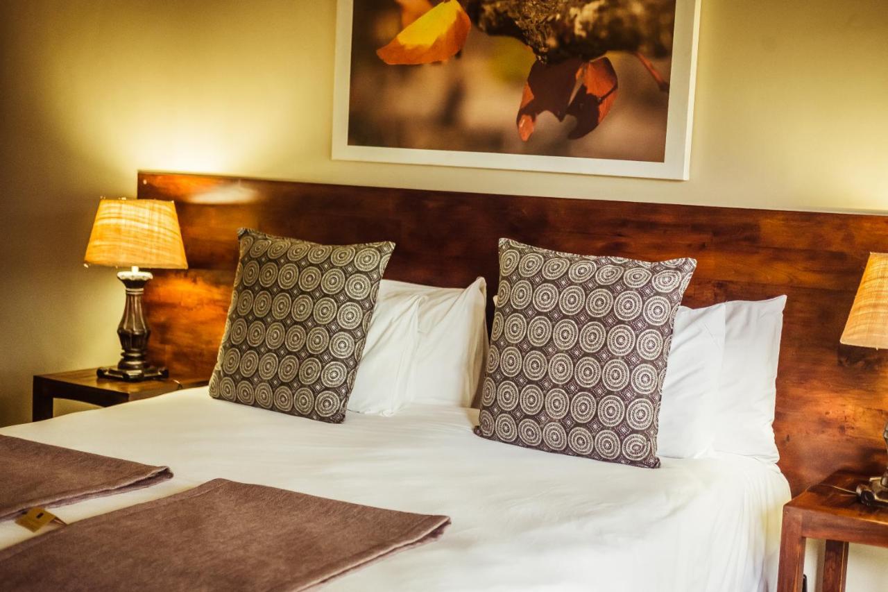 Bushveld Terrace Safari Hotel, Lodge & Spa Пхалаборва Экстерьер фото