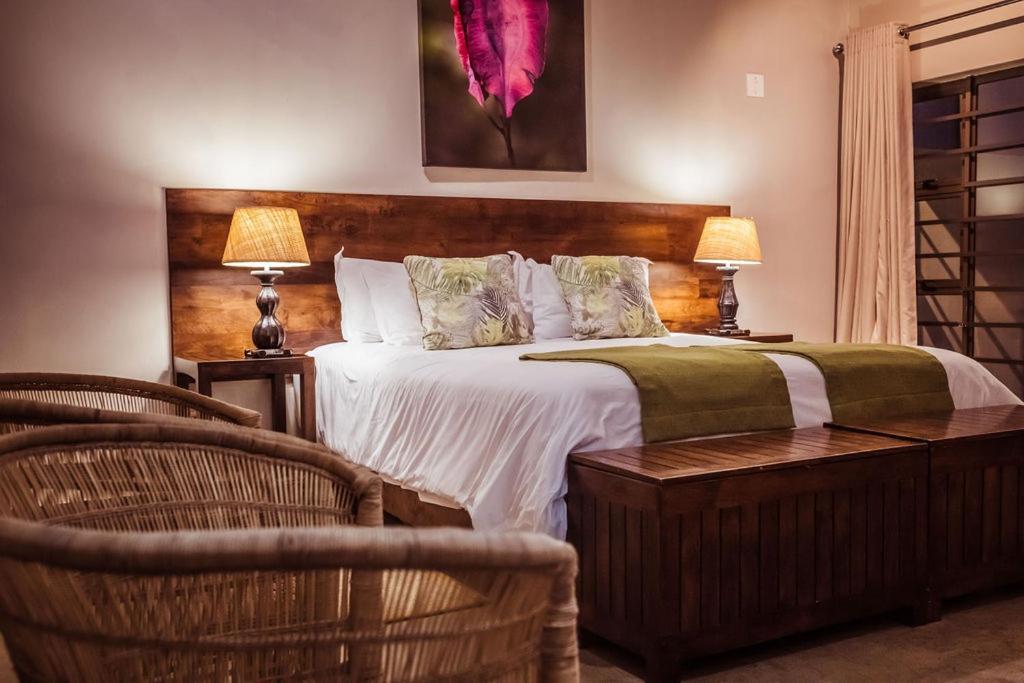 Bushveld Terrace Safari Hotel, Lodge & Spa Пхалаборва Экстерьер фото