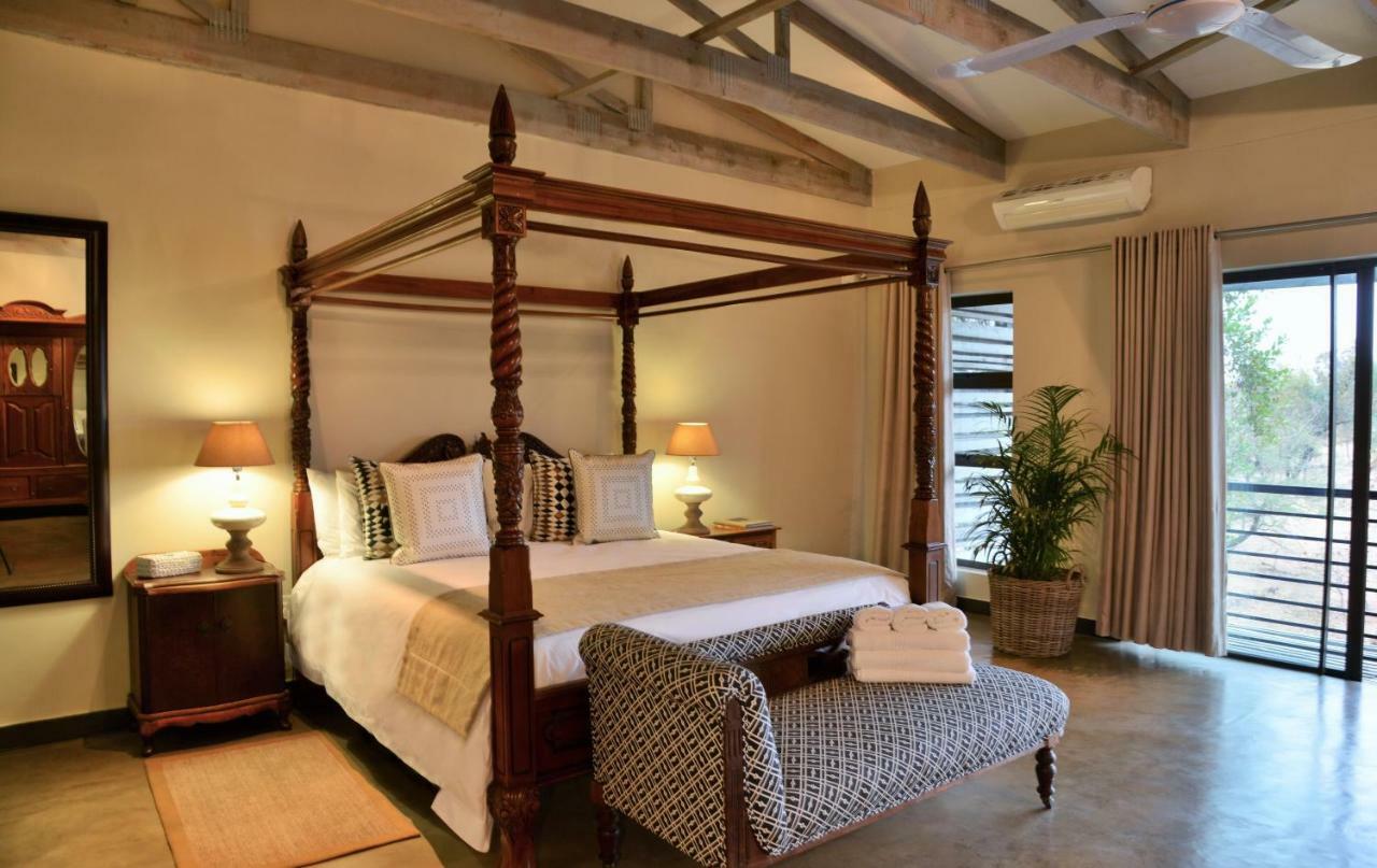 Bushveld Terrace Safari Hotel, Lodge & Spa Пхалаборва Экстерьер фото
