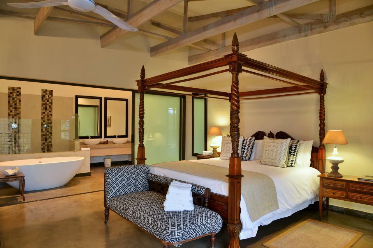Bushveld Terrace Safari Hotel, Lodge & Spa Пхалаборва Экстерьер фото